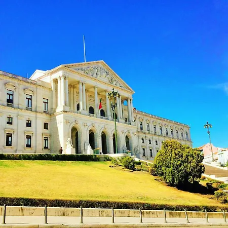 里斯本梦想爱思特雷拉套房公寓 Lisboa